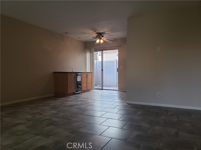 Building Photo - 915 Las Lomas Dr