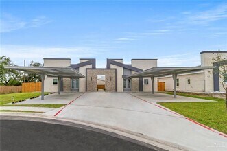 Building Photo - 10 San Jose Dr