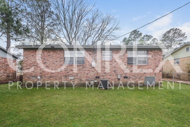 Building Photo - Don't miss this one, apply now!