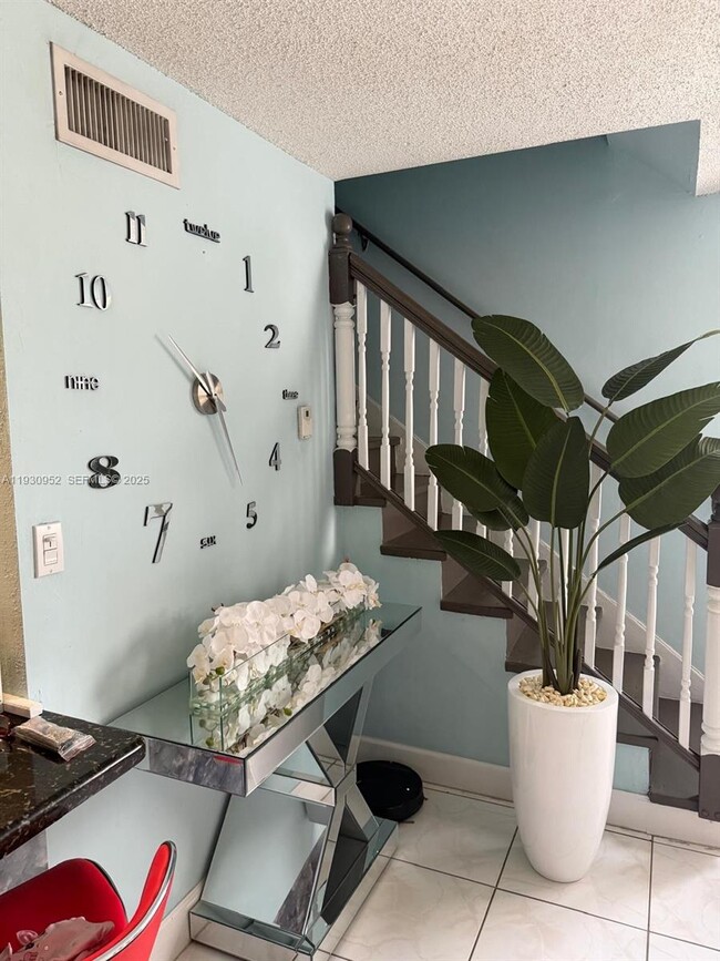 Foto del edificio - 1255 W 53rd St