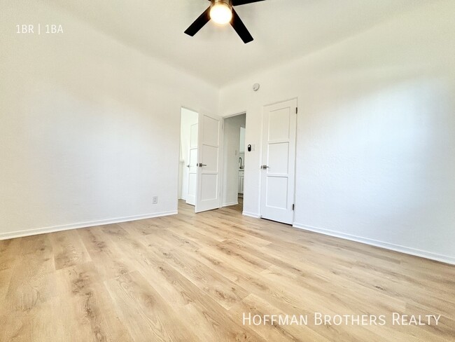 Building Photo - 1808 W 36th St