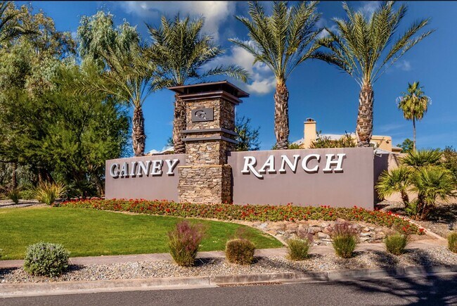 Foto del edificio - Beautiful 2-Bed, 2-Bath Condo in Gainey Ranch!