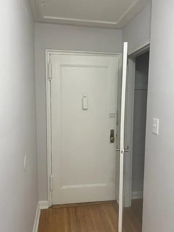 Building Photo - 5 Beaumont Pl