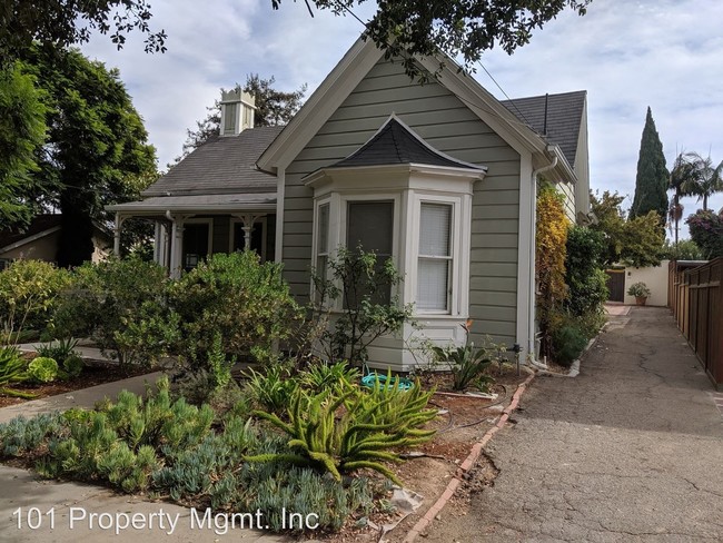 Building Photo - 312-314 E Figueroa St