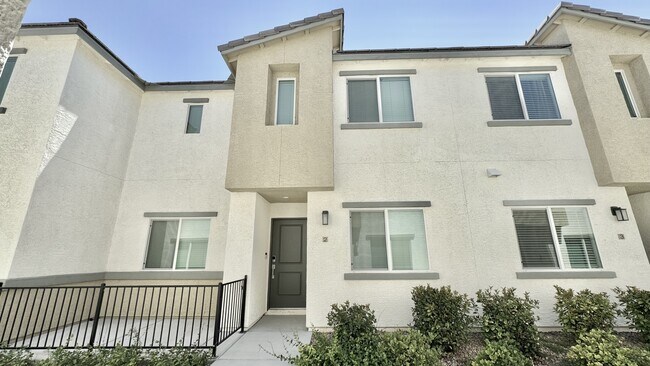 Foto del edificio - 12349 Radiant Sunrise Rd