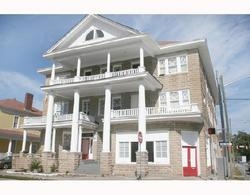 Building Photo - 1018 E Anderson St