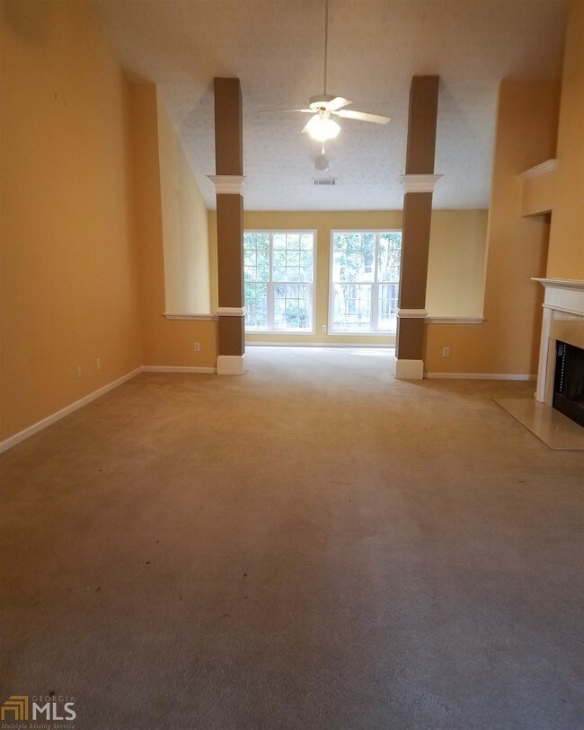 Foto del edificio - 712 Towering Pine Trail SE