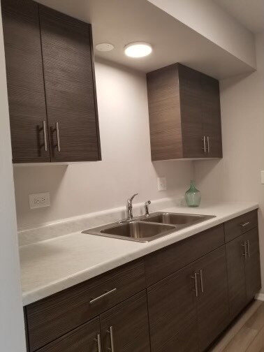 Foto del edificio - 5105 N East River Rd