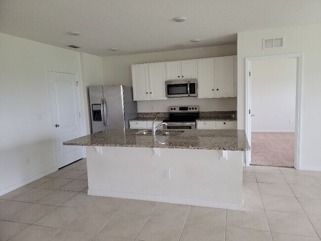 Building Photo - 9048 Tuscan Cypress St