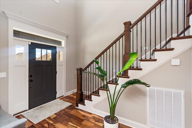 Building Photo - READY FOR SHOWINGS! 4BR Home in Blackman S...