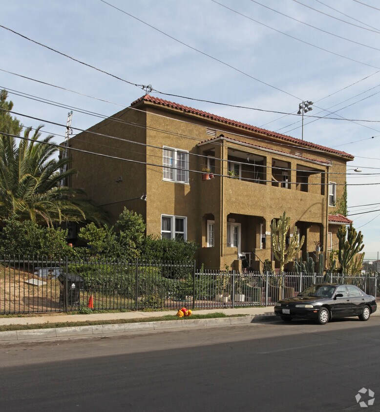 Primary Photo - 1201 W Court St
