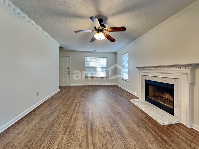 Foto del edificio - 3226 Silver Spur Ct