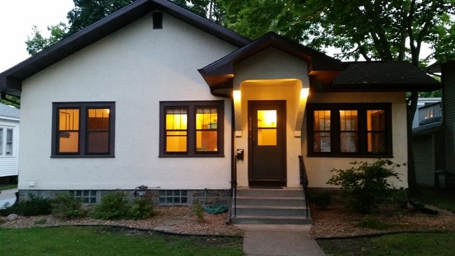2118 Cass St - La Crosse - 2118 Cass St