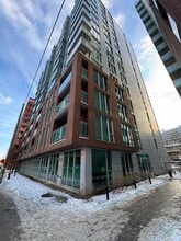 Building Photo - 190 Rue Murray