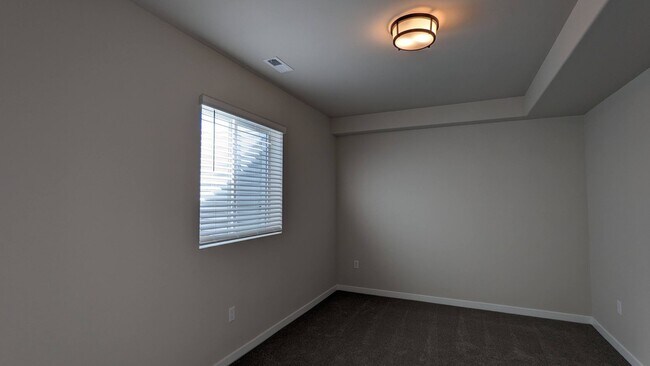 Foto del edificio - 8260 Nat Love Dr