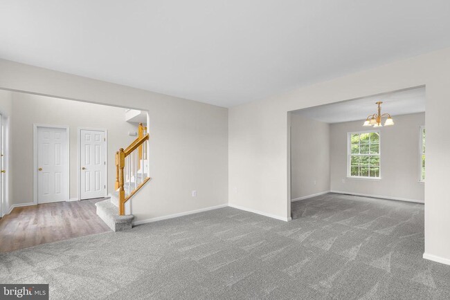 Building Photo - 10004 Field Stone Ct