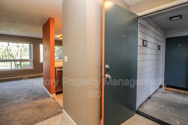 Foto del edificio - 12709 Northeast 116th Street