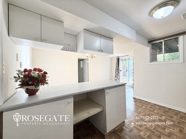 Photo du bâtiment - Spacious 2-Bedroom Basement Apartment in Pickering | All Utilities Included + Parking
