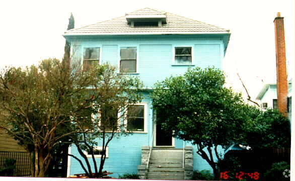 Building Photo - 3016-3018 I St