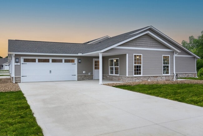 Building Photo - Redwood Marysville SR 4