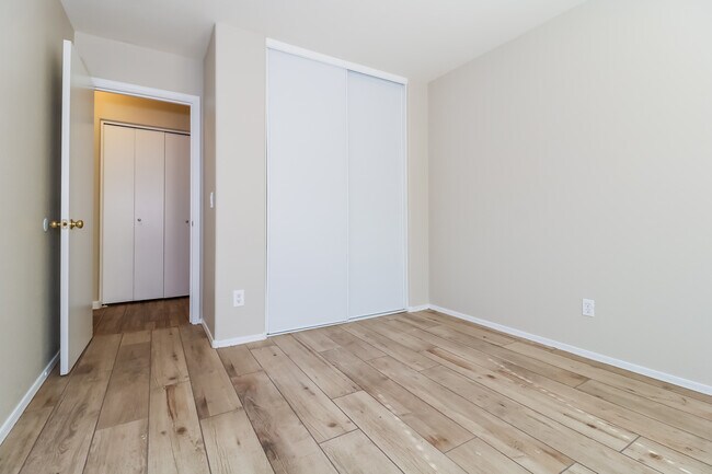 Building Photo - 12701 W Aster Dr