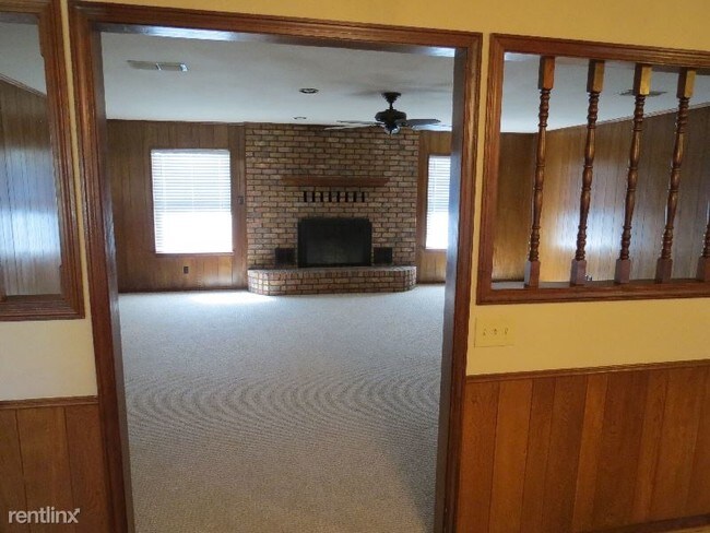 Building Photo - 3 br, 2 bath House - 10049 CR 2124 D