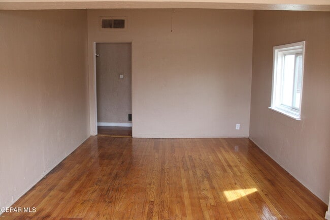 Foto del edificio - 3014 Richmond Ave