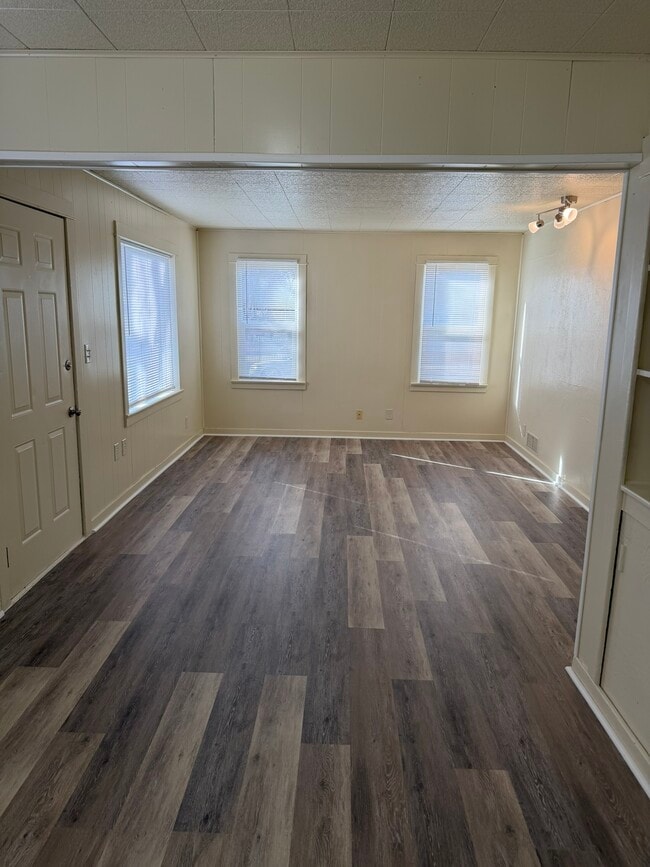 Foto del edificio - 1039 SW Cascade Ave