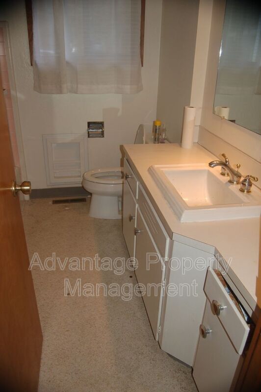 Foto del edificio - 259 Walnut Dr S