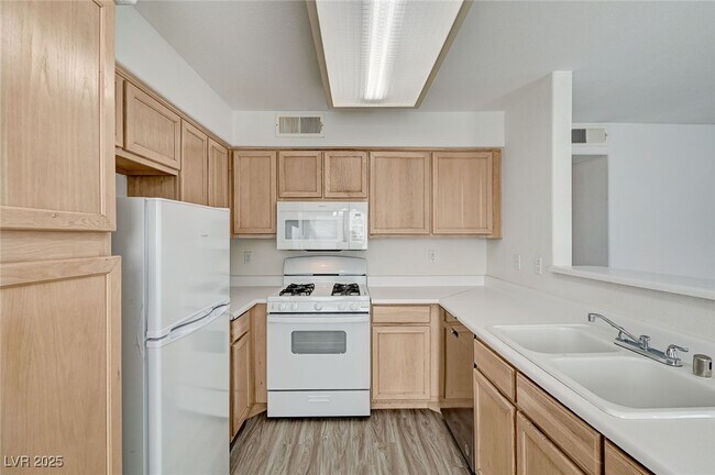 Building Photo - 3115 Casey Dr