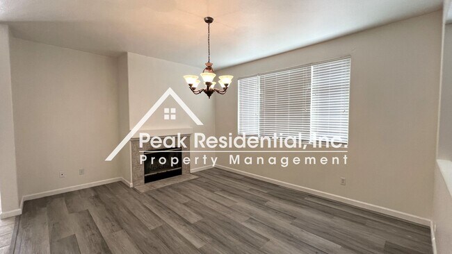 Building Photo - Beautiful 4bd/3ba Roseville Home Loft!