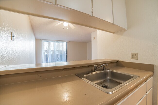 Building Photo - 8110 Shelter Creek Ln