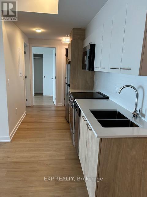 Photo du bâtiment - 36 Robinson Ave