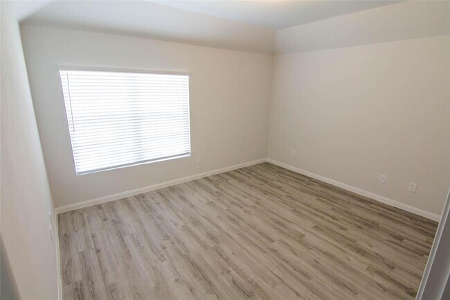 Building Photo - 12050 Pia Drive