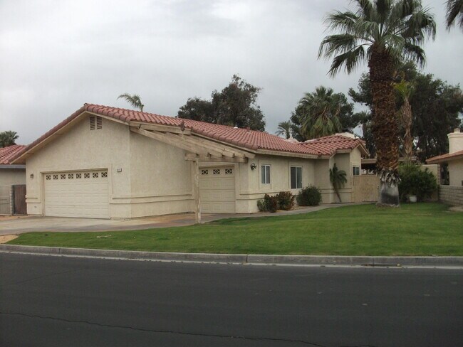 Foto del edificio - 82121 Hanson Dr