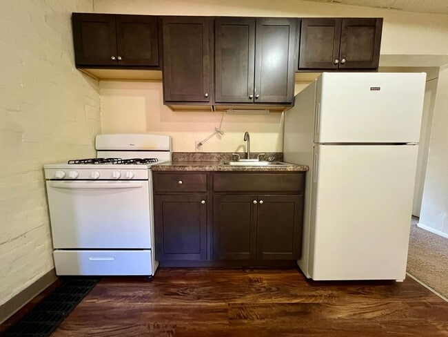 Unmatched Two Bedroom at a Fantastic Price... - Unmatched Two Bedroom at a Fantastic Price... Apartment