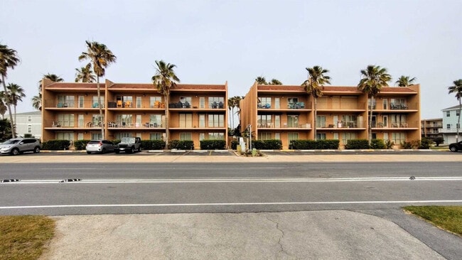 Building Photo - 2401 Gulf Blvd