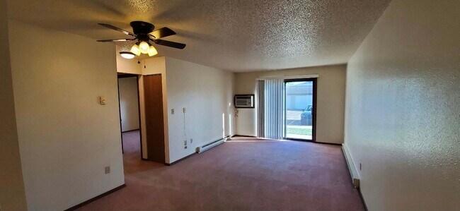 Viviendo - 829 Park Ave S