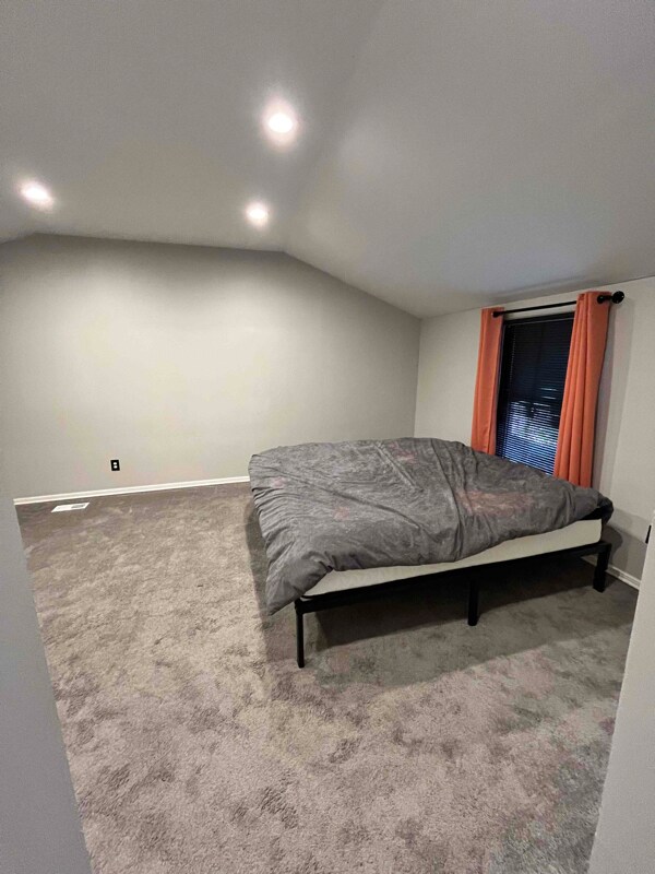 Foto principal - 3914 Riverview Ave