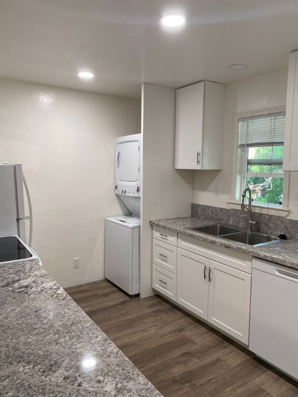 Foto del edificio - 734 W 3rd St