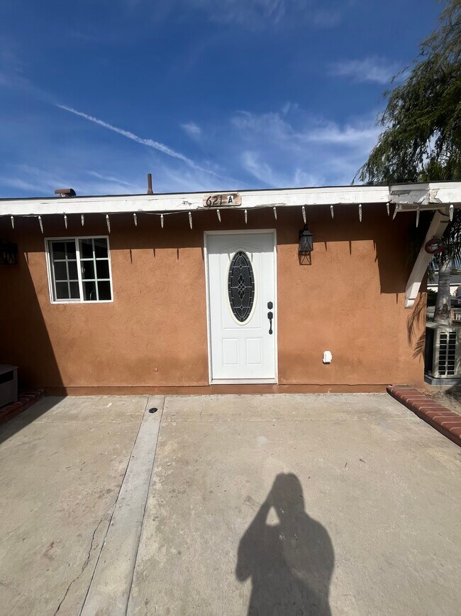 Foto del edificio - 621 Frandale Ave