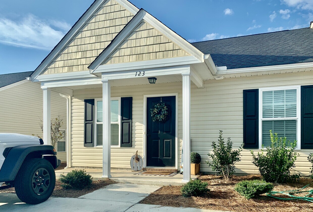 123 Buckhaven Way, Statesboro, GA 30458 Townhome Rentals in Statesboro GA