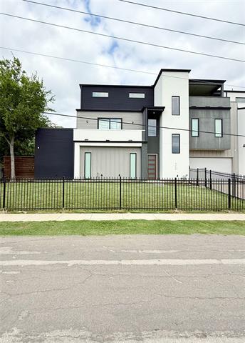 Building Photo - 4260 Rosewood Ave