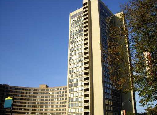 Bushnell Tower - 1 Gold St
