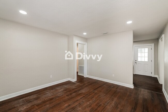 Building Photo - 6722 13th St N