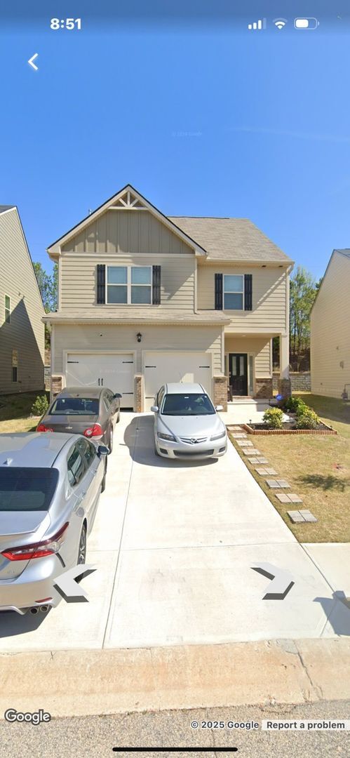 Building Photo - Spacious 4BR House in McDonough