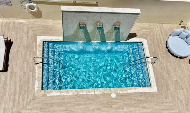 Foto del edificio - 3100 N Ocean Dr