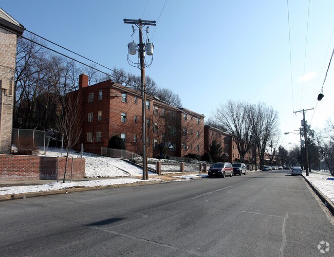 Livingston House Apartments Washington, DC