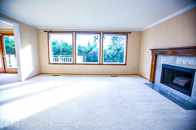 Building Photo - 5 br, 3 bath House - 14533 SE 60th St