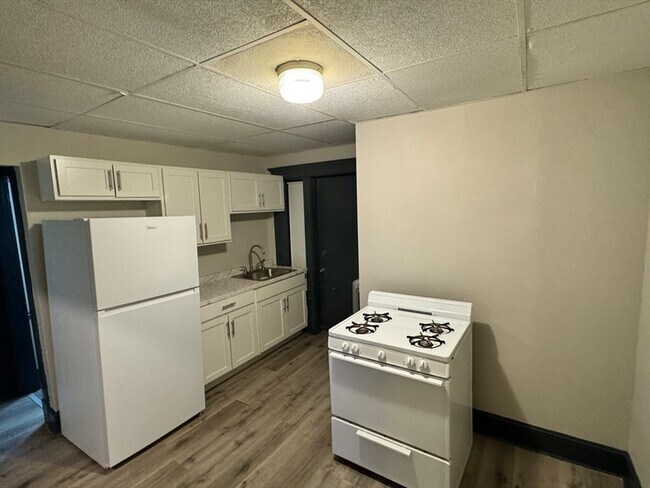 Foto del edificio - 18 Mattoon Street Unit 5